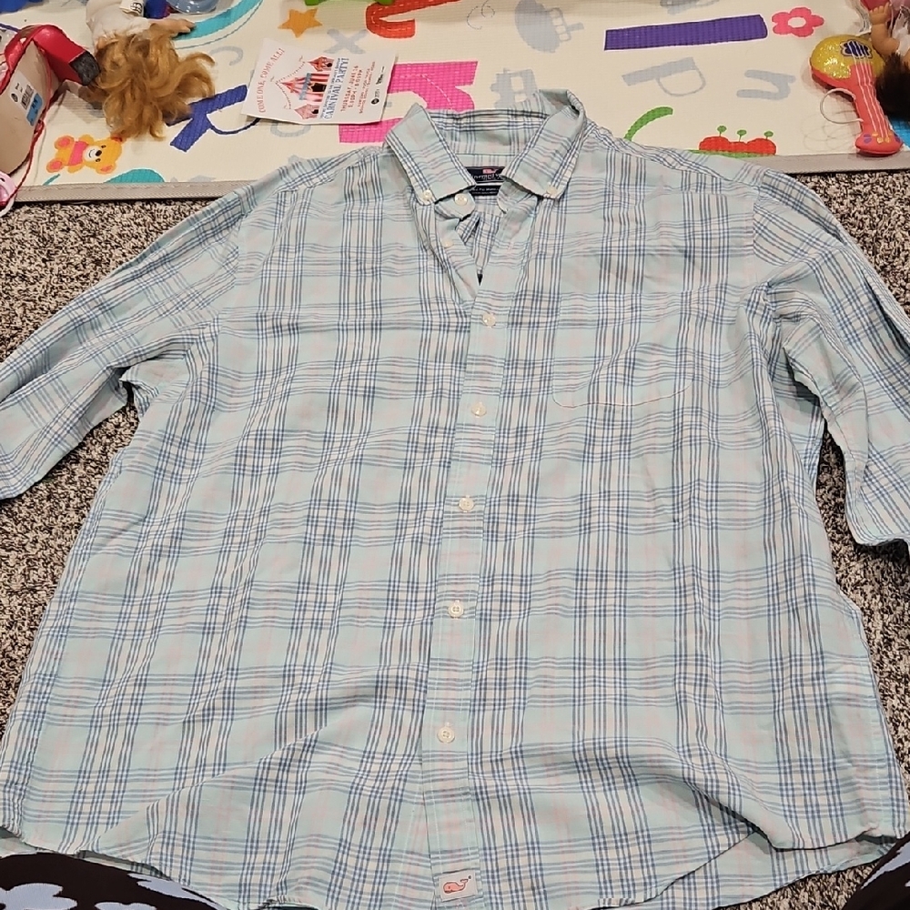 Vineyard Vines Light Blue Plaid Casual Shirt Has pink & white in it